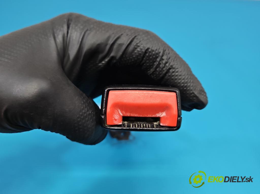 Seat Leon II 2005-2012 2.0 tdi 140 HP manual 103 kW 1968 cm3 5- pas bezpečnosť: predné ľavý 5P0857755F