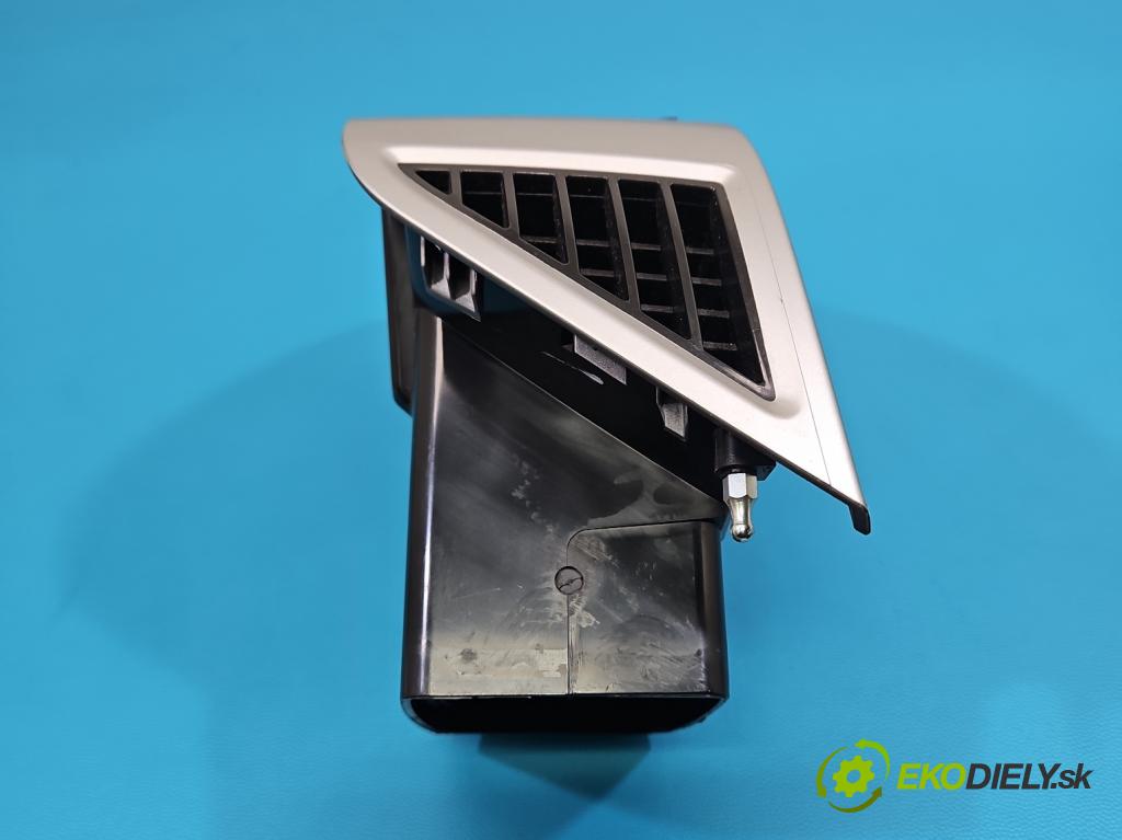 Fiat Ducato IV 2014- 2.3 jtd 131 HP manual 96 kW 2287 cm3 5- Mřížka: kúrenia ostatné 385817