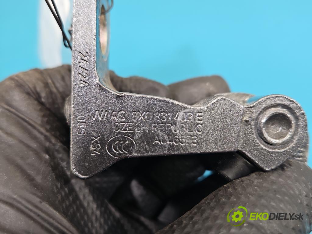 Skoda Kamiq 1.0 TSI 116 hp automatic 85 kW 999 cm3 5- Závěs: dveře zadní levý 8X0831403E