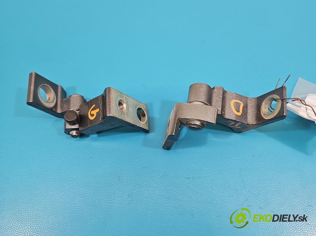 Skoda Kamiq 1.0 TSI 116 hp automatic 85 kW 999 cm3 5- Závěs: dveře zadní levý 8X0831403E