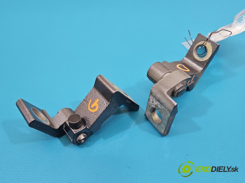 Skoda Kamiq 1.0 TSI 116 hp automatic 85 kW 999 cm3 5- Závěs: dveře zadní levý 8X0831403E