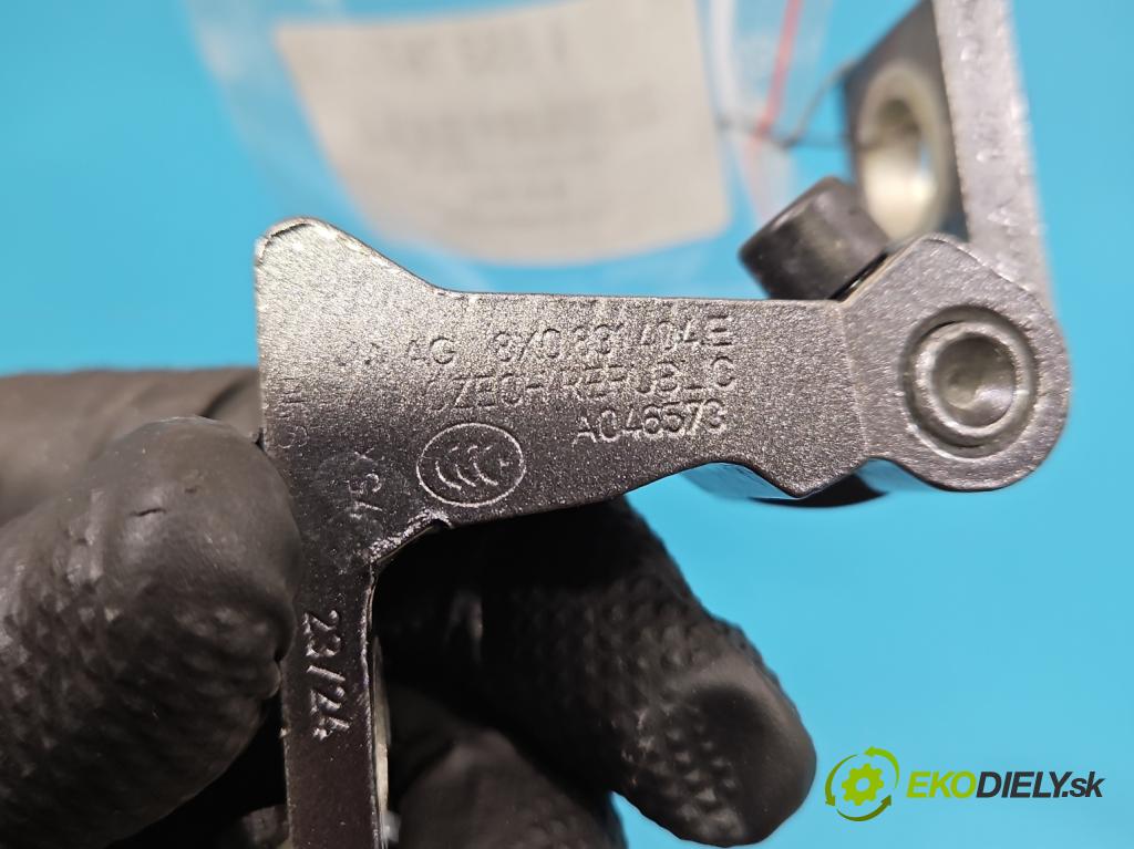 Skoda Kamiq 1.0 TSI 116 hp automatic 85 kW 999 cm3 5- Závěs: dveře zadní pravý 8X0831404E