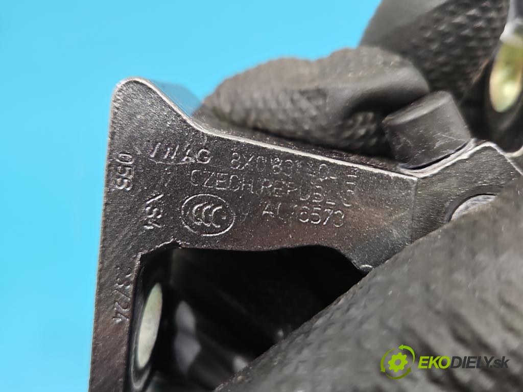 Skoda Kamiq 1.0 TSI 116 hp automatic 85 kW 999 cm3 5- Závěs: dveře zadní pravý 8X0831404E