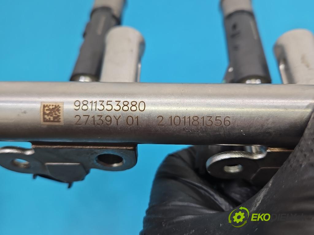 Peugeot 308 II 2013-2021 1.2 12V 110 hp manual 81 kW 1199 cm3 5- vstřikovač 9822715980 (Vstřikovač paliva)