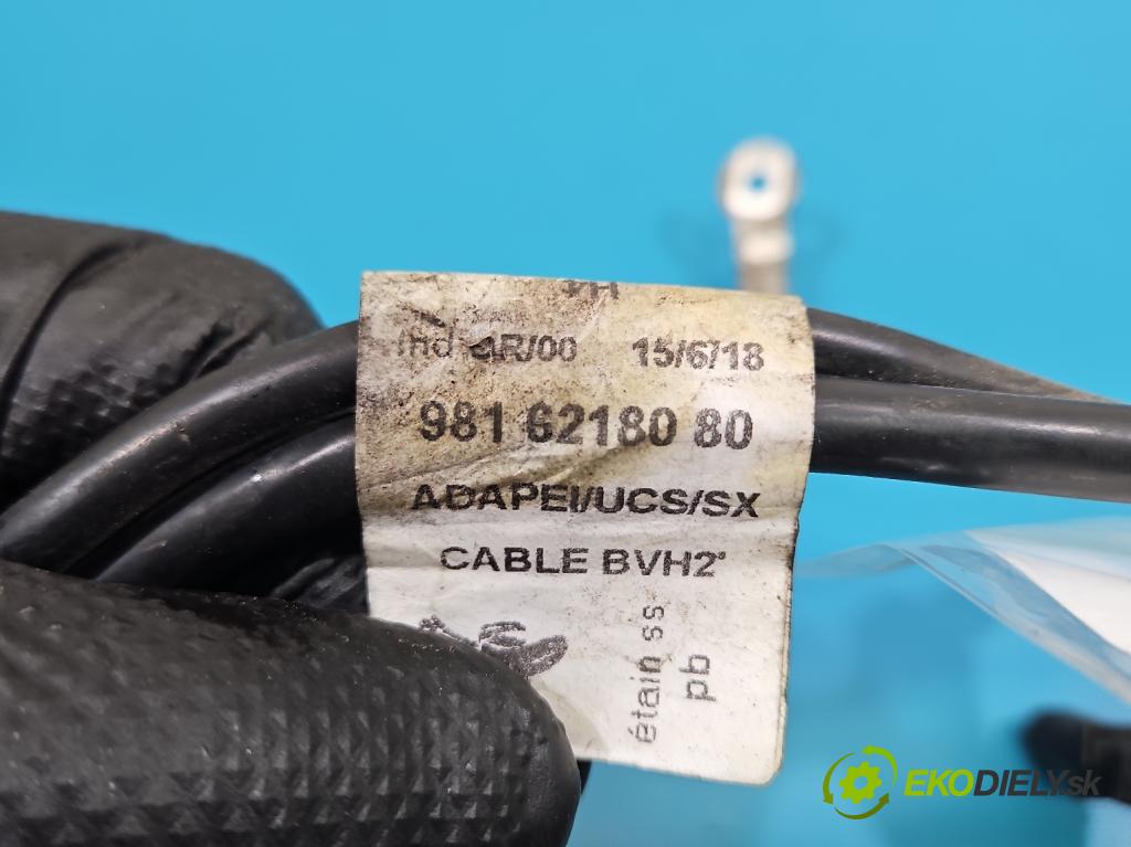 Peugeot 308 II 2013-2021 1.2 12V 110 HP manual 81 kW 1199 cm3 5- kontakt mínus: 9814653780