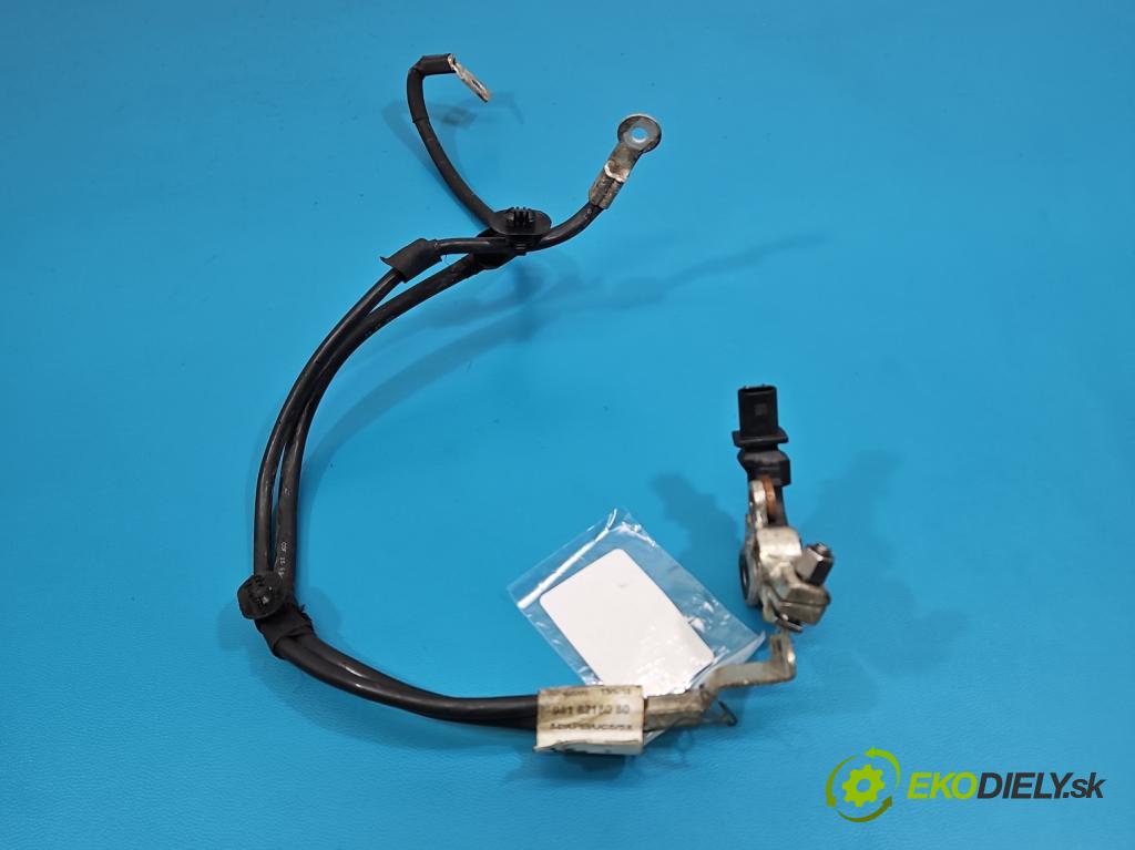 Peugeot 308 II 2013-2021 1.2 12V 110 HP manual 81 kW 1199 cm3 5- kontakt mínus: 9814653780