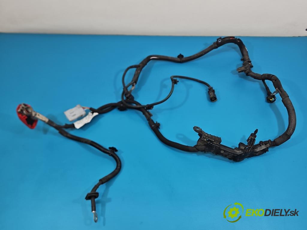 Peugeot 308 II 2013-2021 1.2 12V 110 HP manual 81 kW 1199 cm3 5- kontakt plusová 9821499780