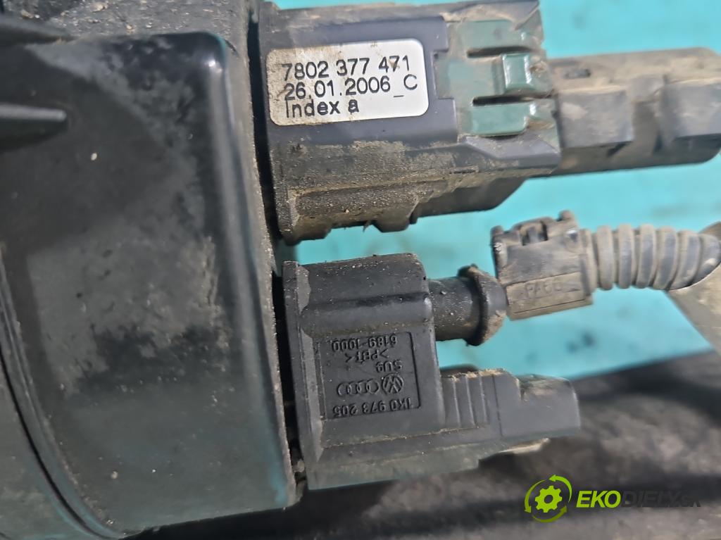 Seat Leon II 2005-2012 2.0 tdi 140 HP manual 103 kW 1968 cm3 5- Ozubené kolo: volant