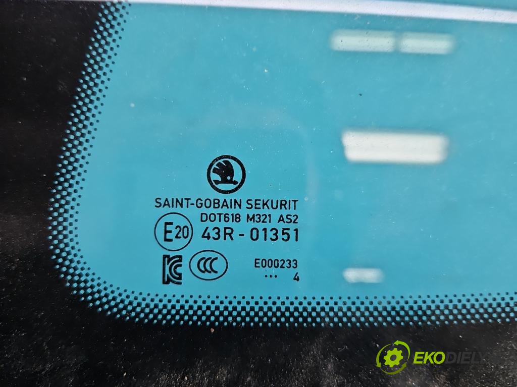 Skoda Kamiq 1.0 TSI 116 HP automatic 85 kW 999 cm3 5- sklo zadné pravé