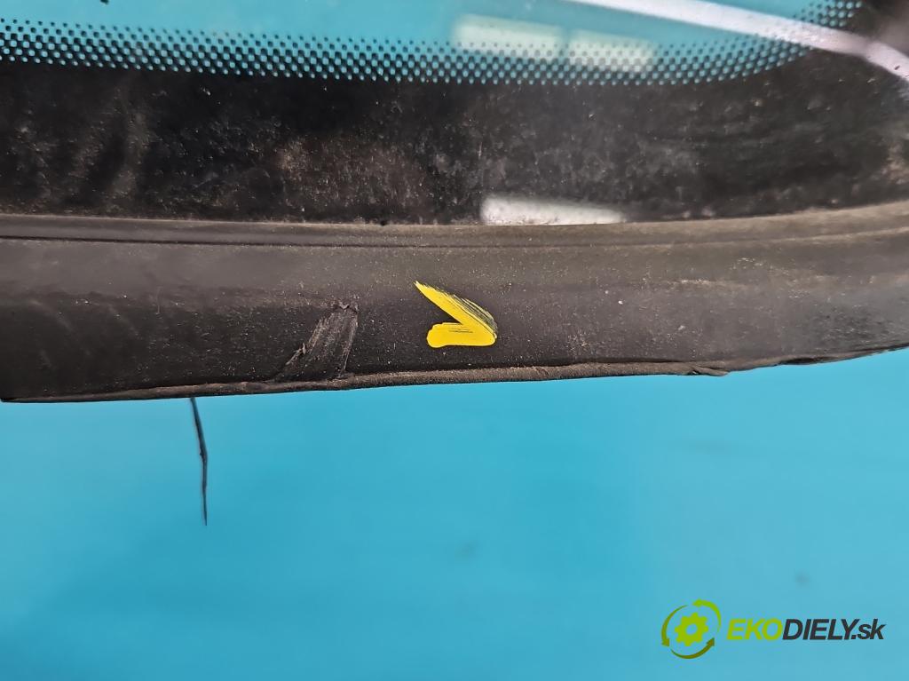 Skoda Kamiq 1.0 TSI 116 HP automatic 85 kW 999 cm3 5- sklo zadné pravé