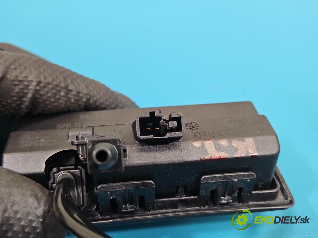 Vw Tiguan II 2016-2024 1.5 TSI 150 hp automatic 110 kW 1498 cm3 5- klika kufrových dveří zadní 5NA827566D