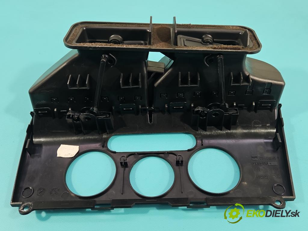 Seat Altea 1.6b 102 HP manual 75 kW 1595 cm3 5- Mřížka: kúrenia stredová 5P1819110F (Mriežka kúrenia (fukár))