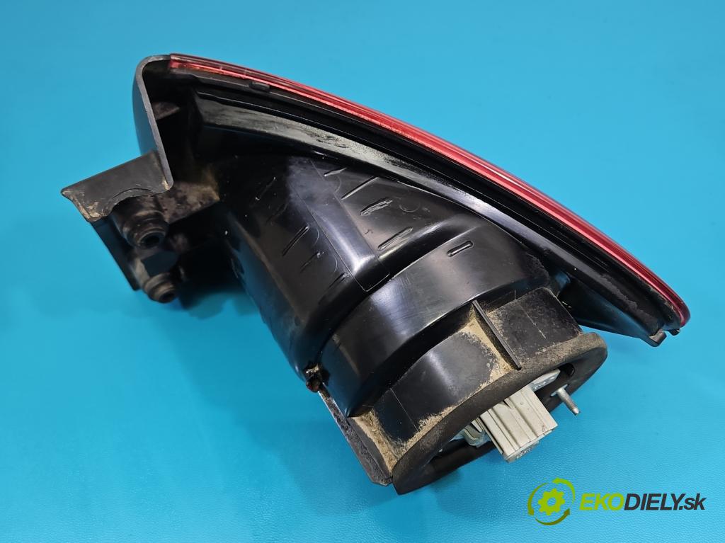 Seat Altea 1.6b 102 HP manual 75 kW 1595 cm3 5- svetlo / reflektor zadné ľavé 5P0945095E (Kľučka dverí ostatné)