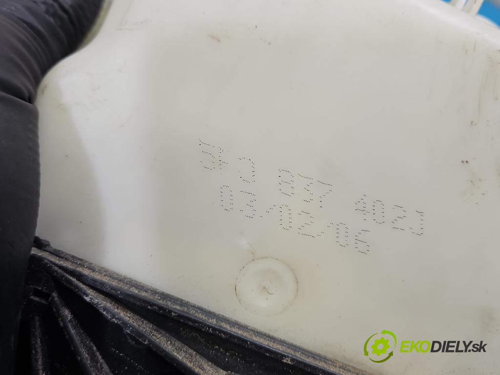 Seat Altea 1.6b 102 HP manual 75 kW 1595 cm3 5- mechanizmus okna predné ľavý 1K0959792H