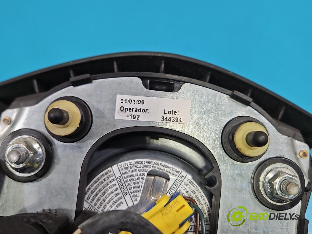 Seat Altea 1.6b 102 HP manual 75 kW 1595 cm3 5- airbag vzduch: Řidiči:  (Airbag)