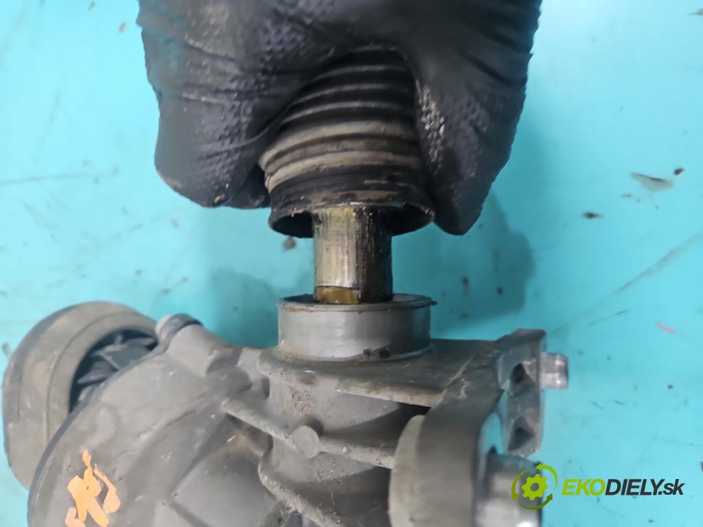 Seat Altea 1.6b 102 HP manual 75 kW 1595 cm3 5- Ozubené kolo: volant 1K1909144K