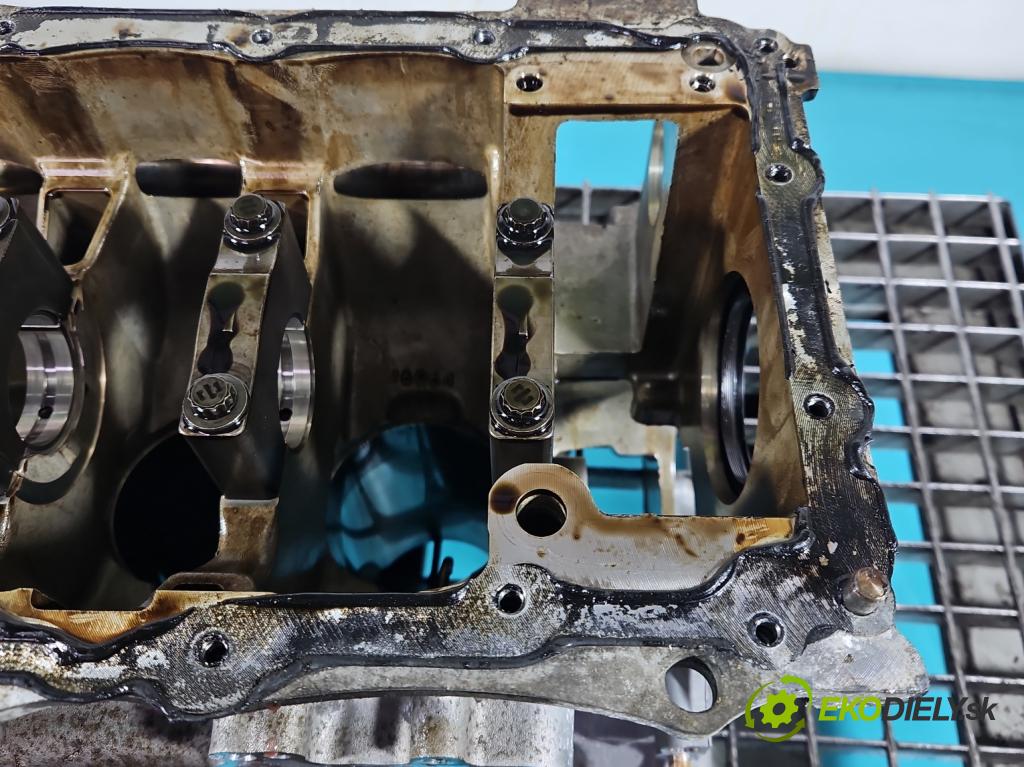 Peugeot 2008 I 2013-2019 1.2 12V 131 HP manual 96 kW 1199 cm3 5- Blok motora HN05 (Blok motora)