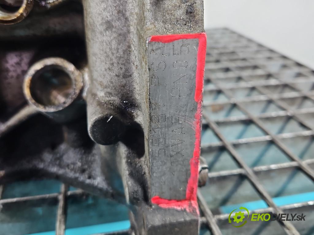 Peugeot 2008 I 2013-2019 1.2 12V 131 HP manual 96 kW 1199 cm3 5- Blok motora HN05 (Blok motora)