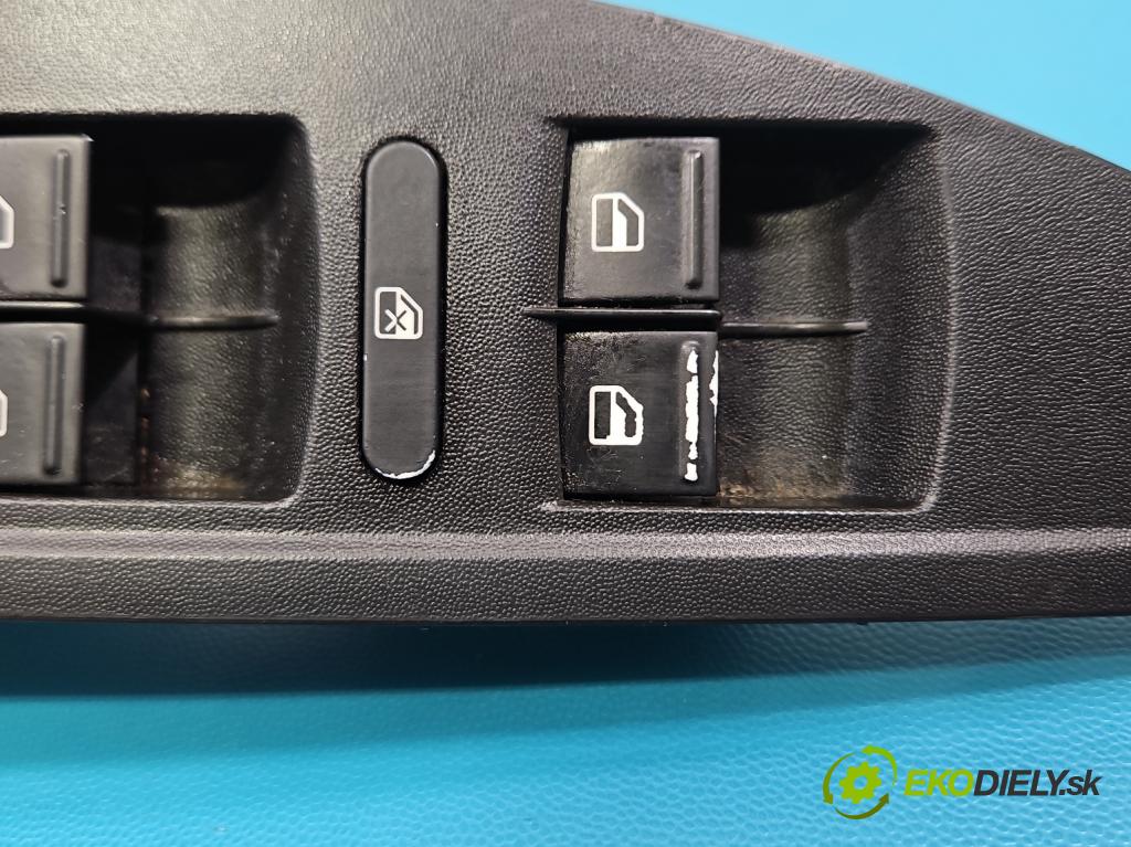 Seat Altea 1.6b 102 HP manual 75 kW 1595 cm3 5- prepínač okien spätných zrkadiel 5P1867171A