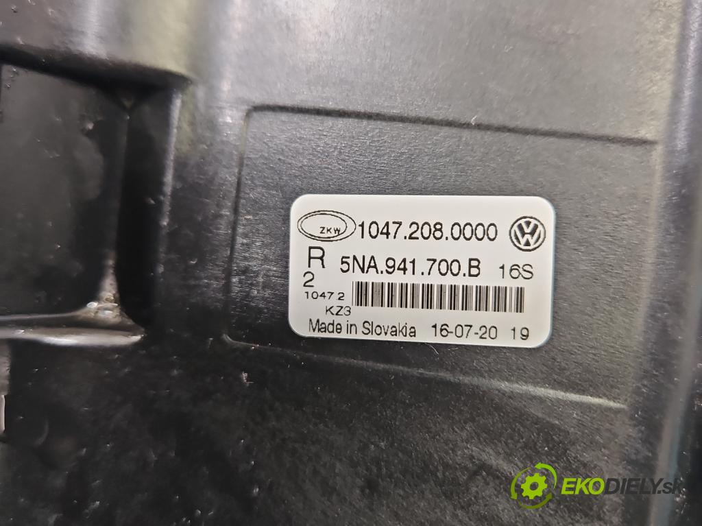 Vw Tiguan II 2016-2024 1.5 TSI 150 HP automatic 110 kW 1498 cm3 5- Halogen pravý 5NA941700B (Kľučka dverí ostatné)