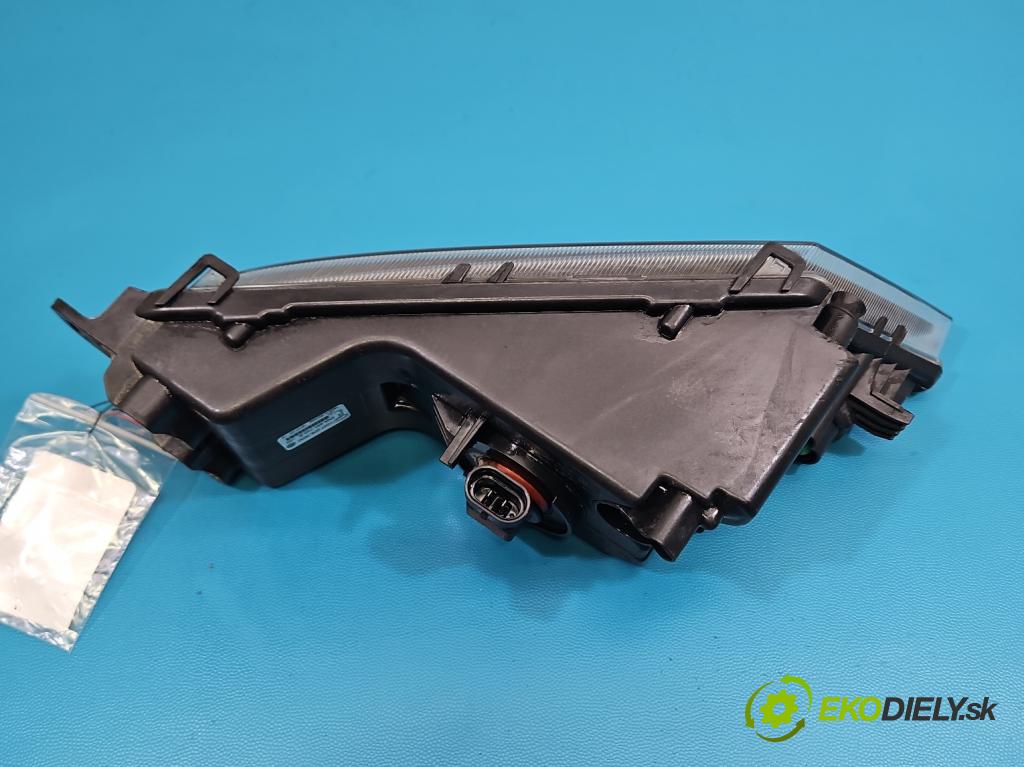 Vw Tiguan II 2016-2024 1.5 TSI 150 HP automatic 110 kW 1498 cm3 5- Halogen pravý 5NA941700B (Kľučka dverí ostatné)