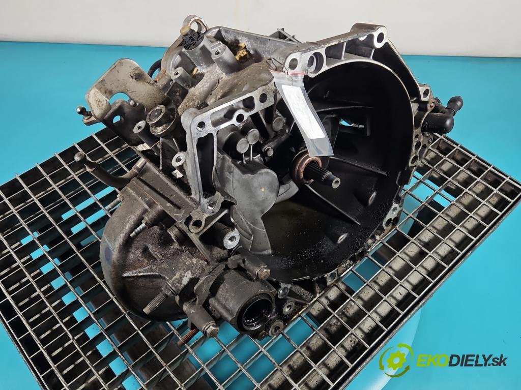Peugeot 2008 I 2013-2019 1.2 12V 131 hp manual 96 kW 1199 cm3 5- převodovka stupňová manual 20V247