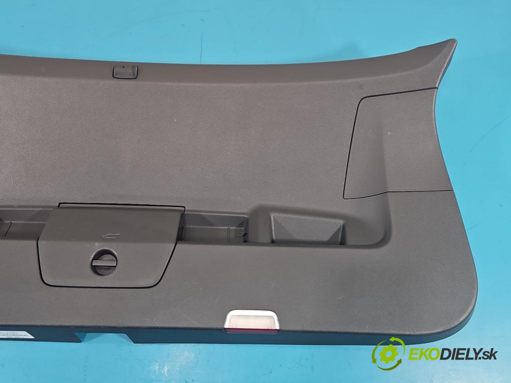 Vw Tiguan II 2016-2024 1.5 TSI 150 HP automatic 110 kW 1498 cm3 5- Čalounictví: kufrové dvere 5NA867601B