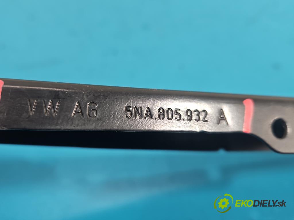 Vw Tiguan II 2016-2024 1.5 TSI 150 HP automatic 110 kW 1498 cm3 5- pas predný 5NA805932A (Výstuha predná)