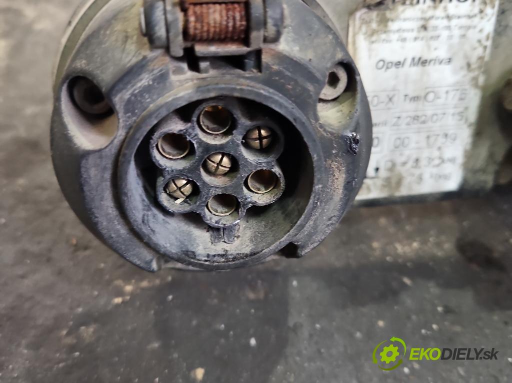 Opel Meriva B 2010-2017 1.4 16V 101 hp manual 74 kW 1398 cm3 5- oko tažné  (Tažné zařízení)