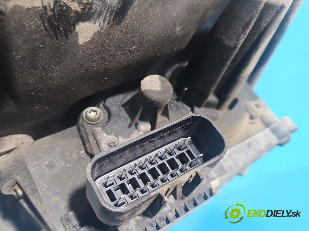 Opel Meriva B 2010-2017 1.4 16V 101 hp manual 74 kW 1398 cm3 5- brzda manuál: elektrický: A2C32281100 (Ruční brzda)