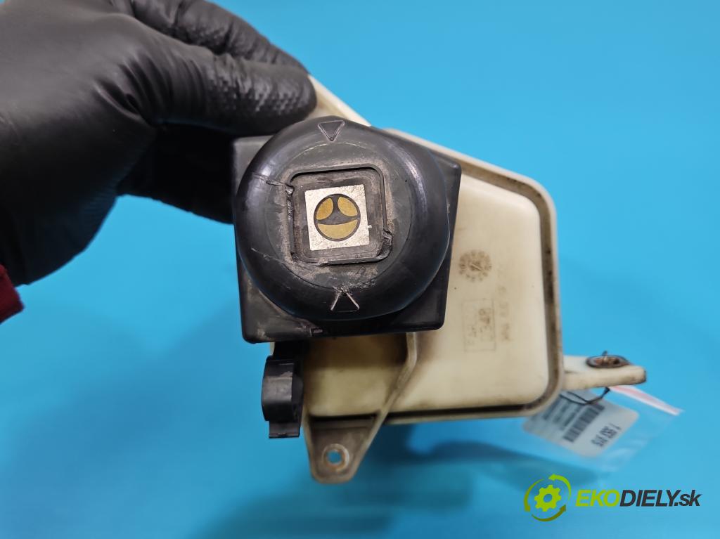 Fiat Ducato IV 2014- 2.3 jtd 131 hp manual 96 kW 2287 cm3 5- Nádrž: náhradní: