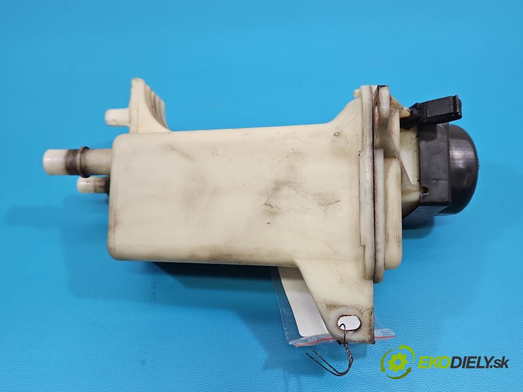 Fiat Ducato IV 2014- 2.3 jtd 131 hp manual 96 kW 2287 cm3 5- Nádrž: náhradní: