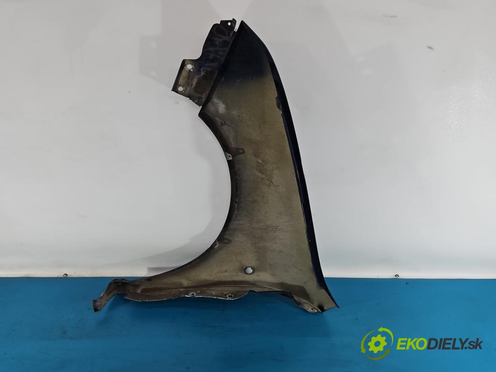 Skoda Fabia I 1999-2007 1.2 6V 54 HP manual 40 kW 1198 cm3 5- blatník predné pravý  (Kľučka dverí ostatné)