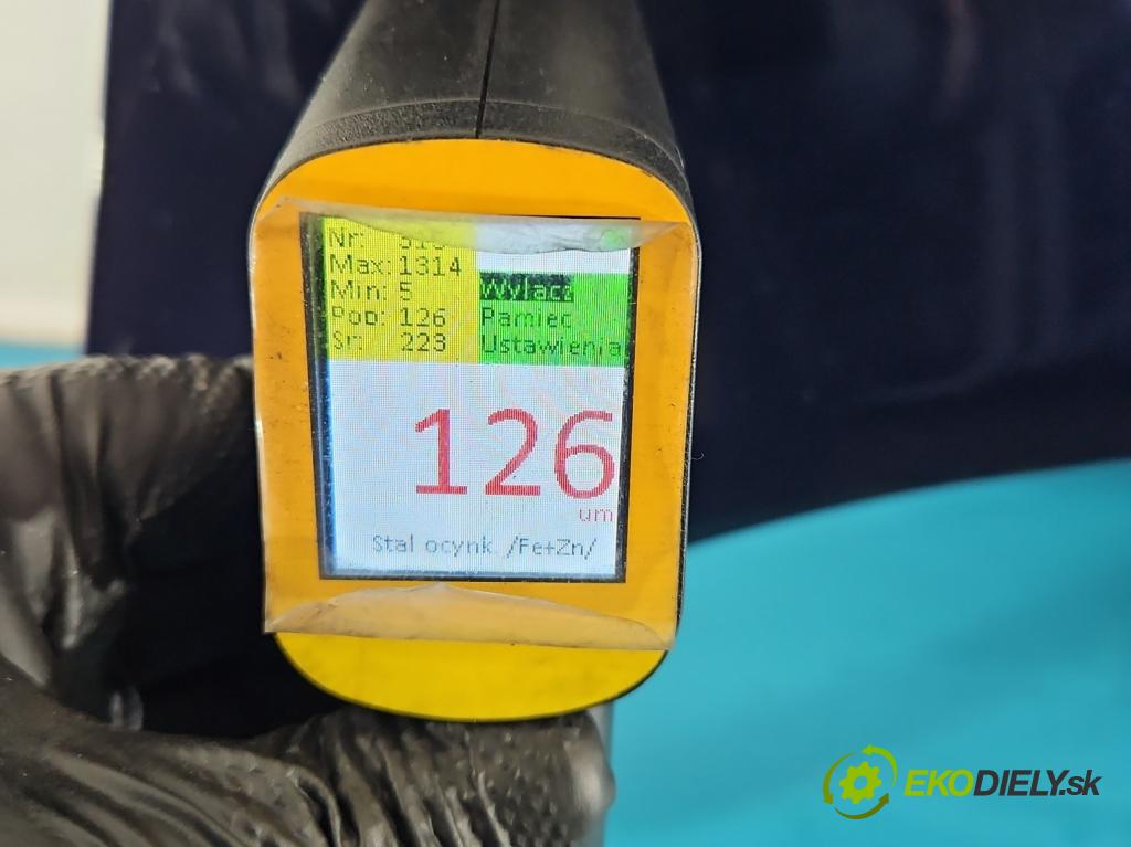 Skoda Fabia I 1999-2007 1.2 6V 54 HP manual 40 kW 1198 cm3 5- blatník predné pravý  (Kľučka dverí ostatné)