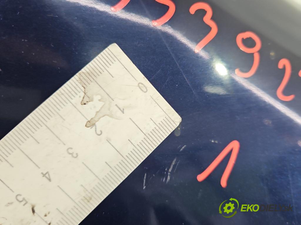 Skoda Fabia I 1999-2007 1.2 6V 54 HP manual 40 kW 1198 cm3 5- blatník predné pravý  (Kľučka dverí ostatné)