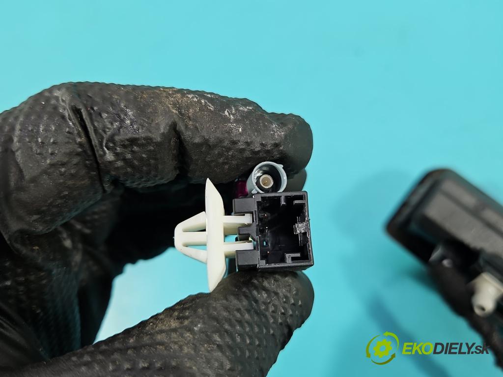 Skoda Fabia III 2014- 2021 1.0 TSI 95 HP manual 70 kW 999 cm3 5- Kamera cúvania 6V0980121