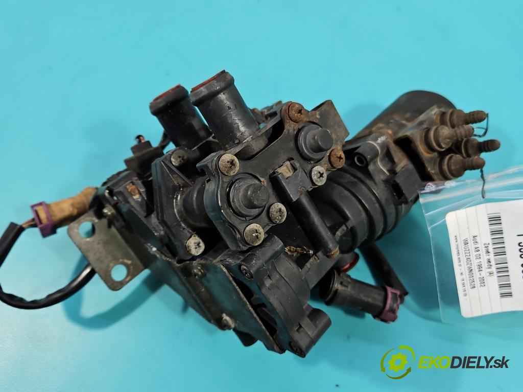 Audi A8 D2 1994-2002 3.7 V8 230 HP automatic 169 kW 3697 cm3 4- ventil voda: 4D0959617A