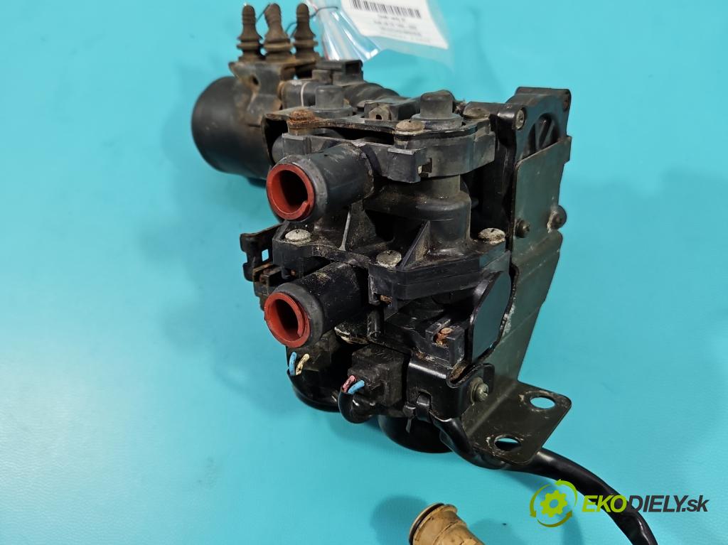 Audi A8 D2 1994-2002 3.7 V8 230 HP automatic 169 kW 3697 cm3 4- ventil voda: 4D0959617A