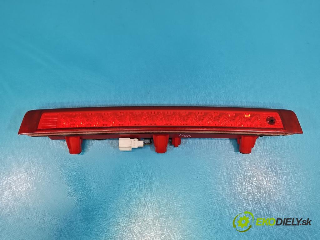 Kia Ceed I 2006-2012 1.6 crdi 114 hp automatic 84 kW 1582 cm3 5- světlo: 92701-1H3