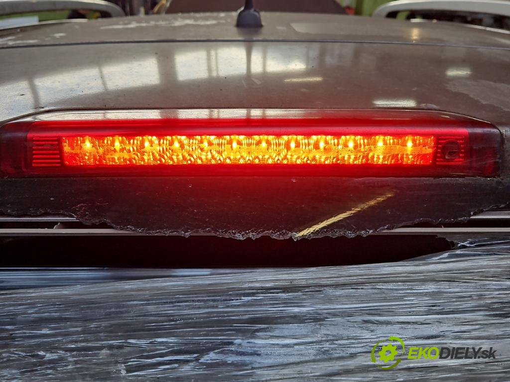 Kia Ceed I 2006-2012 1.6 crdi 114 hp automatic 84 kW 1582 cm3 5- světlo: 92701-1H3