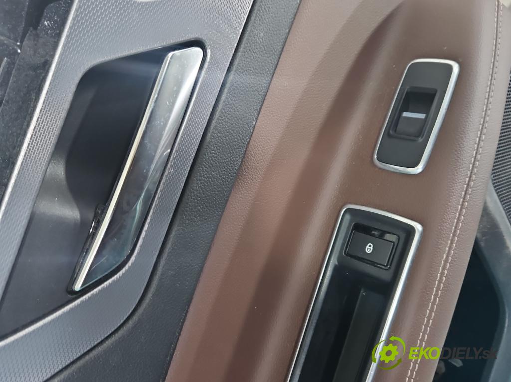 Jaguar XF II X260 2015- 3.0 V6 340KM: automatic 250 kW 2995 cm3 4- sedačke: komplet
