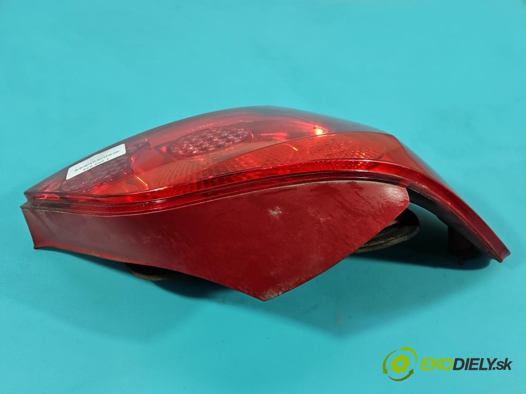 Peugeot 307 1.6 hdi 90 HP manual 66.2 kW 1560 cm3 5- svetlo / reflektor zadné ľavé 557676B (Kľučka dverí ostatné)