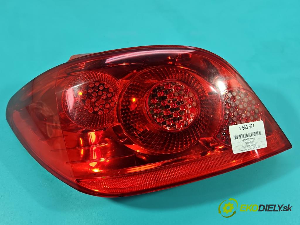 Peugeot 307 1.6 hdi 90 HP manual 66.2 kW 1560 cm3 5- svetlo / reflektor zadné ľavé 557676B (Kľučka dverí ostatné)