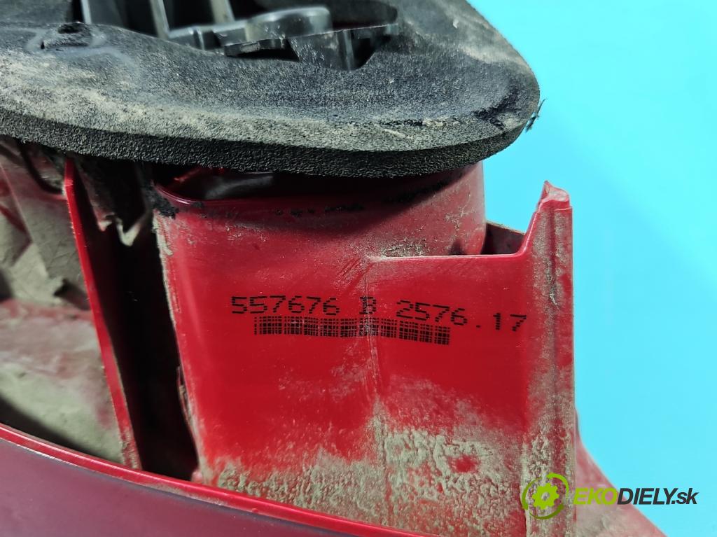 Peugeot 307 1.6 hdi 90 HP manual 66.2 kW 1560 cm3 5- svetlo / reflektor zadné ľavé 557676B (Kľučka dverí ostatné)