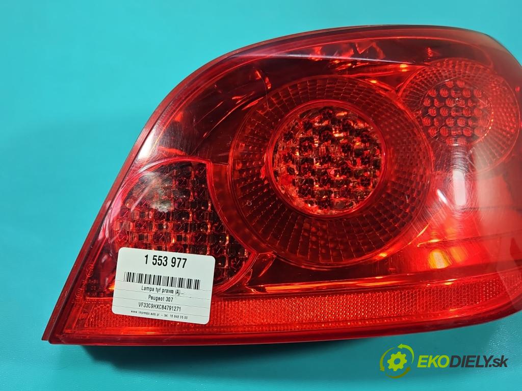 Peugeot 307 1.6 hdi 90 HP manual 66.2 kW 1560 cm3 5- svetlo / reflektor zadné pravé 557674B (Kľučka dverí ostatné)