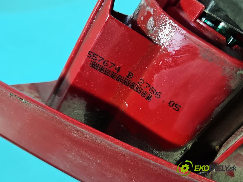 Peugeot 307 1.6 hdi 90 HP manual 66.2 kW 1560 cm3 5- svetlo / reflektor zadné pravé 557674B (Kľučka dverí ostatné)