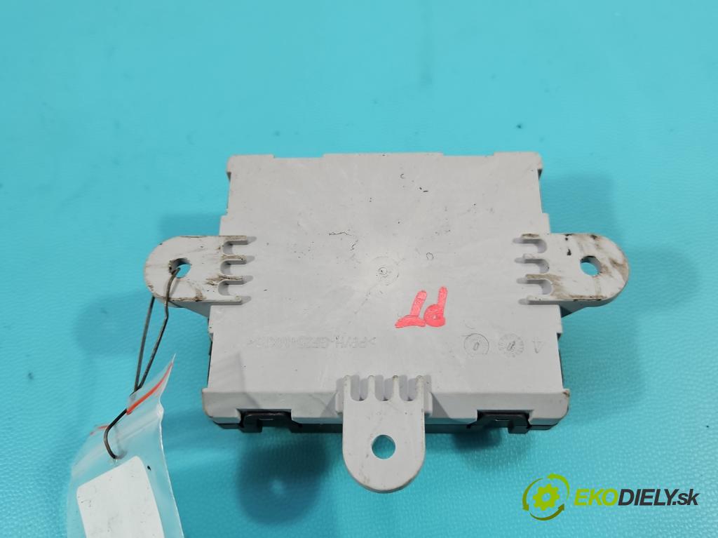 Jaguar XF II X260 2015- 3.0 V6 340KM: automatic 250 kW 2995 cm3 4- riadiaca jednotka ostatné GX73-14D619-CC