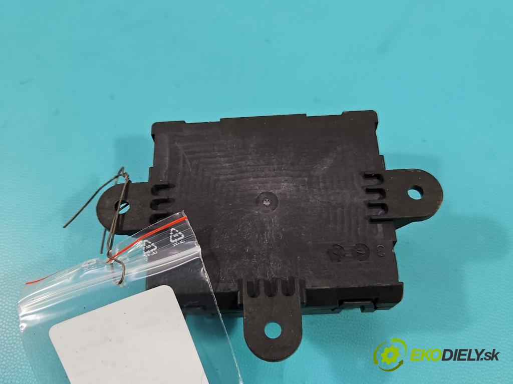 Jaguar XF II X260 2015- 3.0 V6 340KM: automatic 250 kW 2995 cm3 4- riadiaca jednotka ostatné GX73-14D618-CC