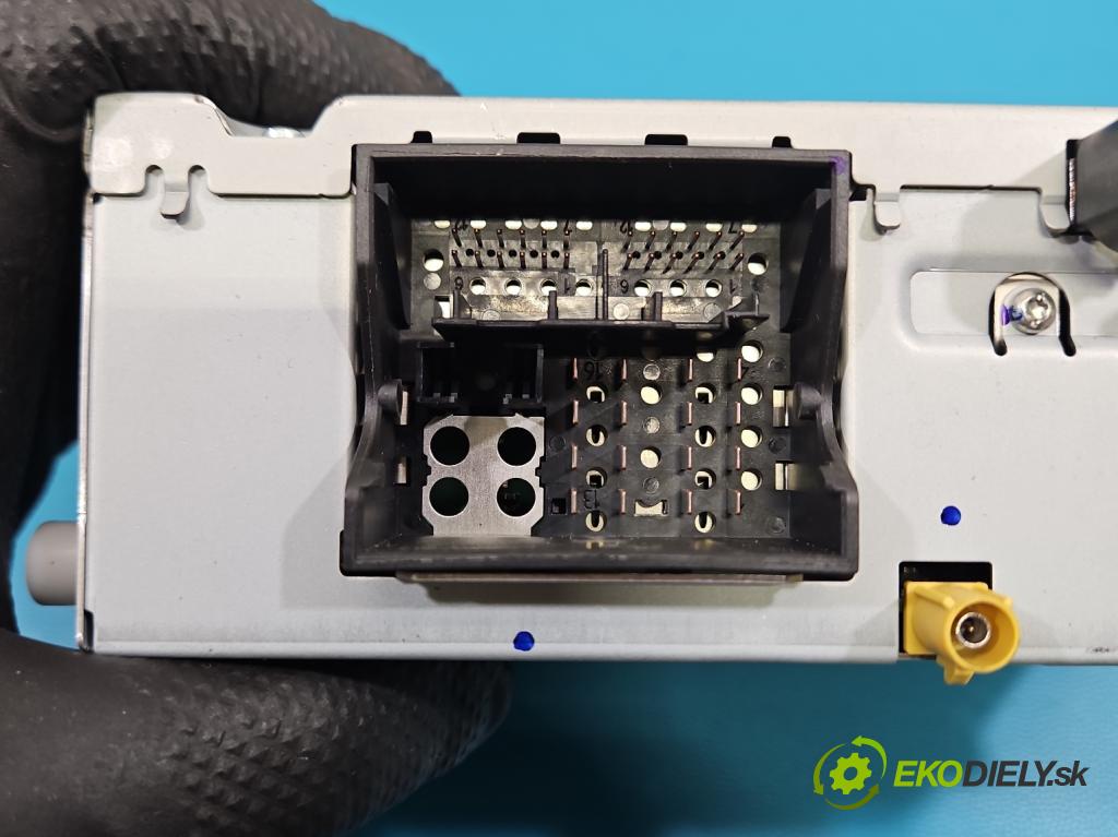 Jaguar XF II X260 2015- 3.0 V6 340KM: automatic 250 kW 2995 cm3 4- Radio originál GX63-18K812-DG