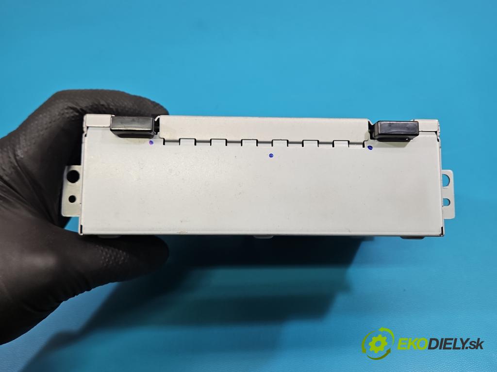 Jaguar XF II X260 2015- 3.0 V6 340KM: automatic 250 kW 2995 cm3 4- Radio originál GX63-18K812-DG